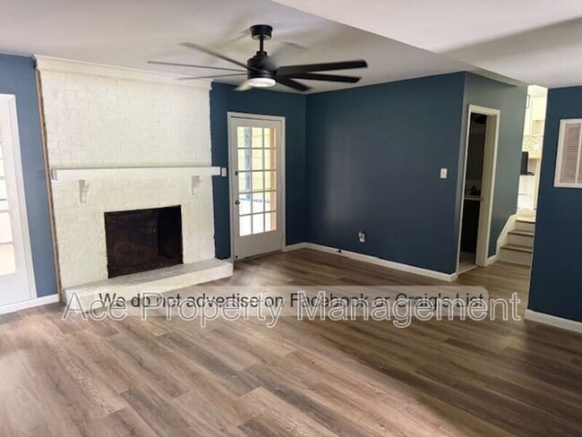 1828 Paisley Ave in Fayetteville, NC - Foto de edificio - Building Photo