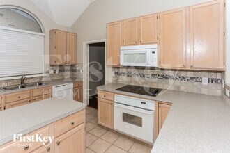 2136 Mahogany St in Flower Mound, TX - Foto de edificio - Building Photo