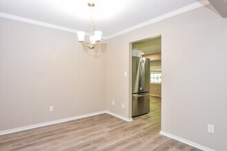1080 Crystal Springs Trail in Hampton, GA - Foto de edificio - Building Photo