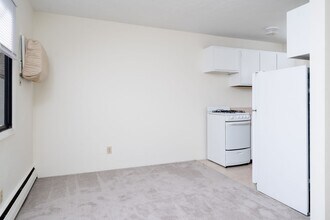 Yale Place in Minneapolis, MN - Foto de edificio - Interior Photo