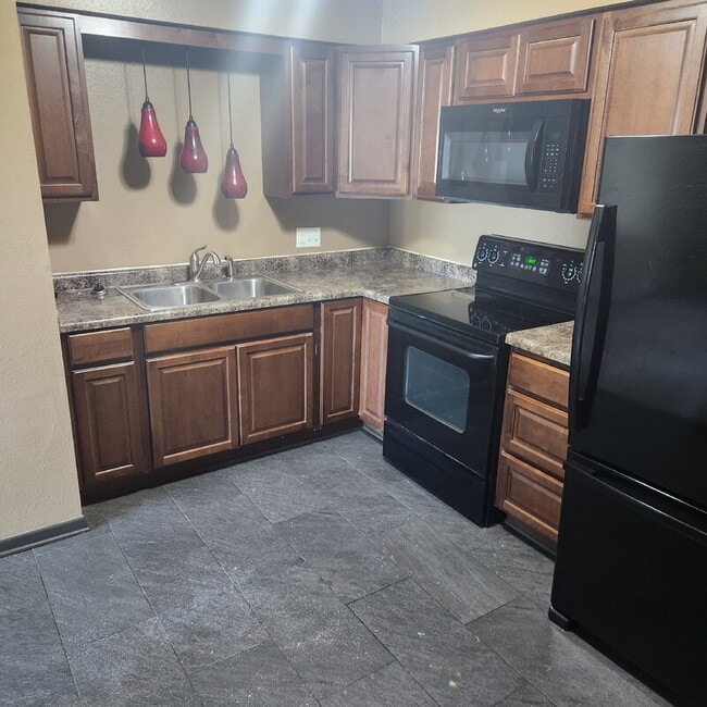 450 Laurel St in Waukee, IA - Building Photo - Building Photo