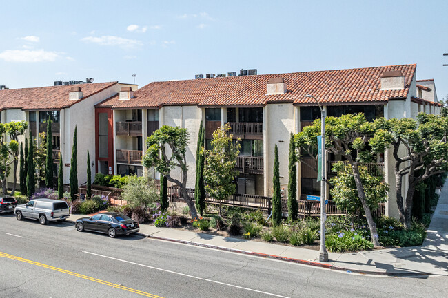 Parkview Plaza in Long Beach, CA - Building Photo - Building Photo