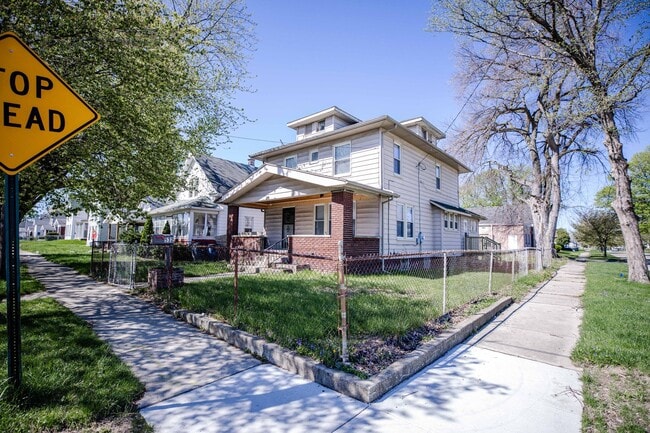 532 Dover Pl in Toledo, OH - Building Photo - Building Photo