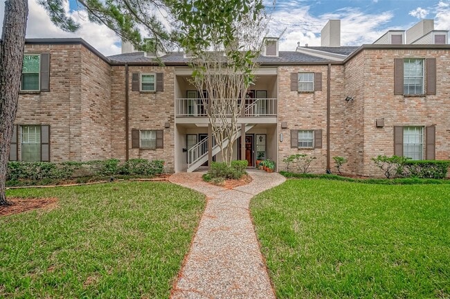 12967 Trail Hollow Dr, Unit 2967 in Houston, TX - Foto de edificio - Building Photo