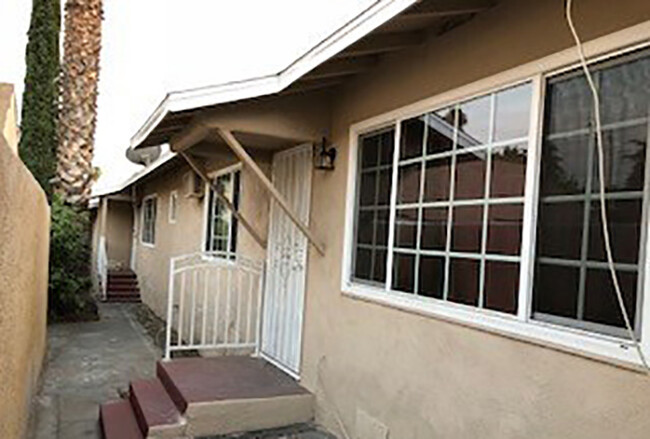 117 E 16th St in San Bernardino, CA - Building Photo - Building Photo