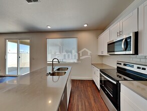 8971 N 171st Dr in Waddell, AZ - Foto de edificio - Building Photo