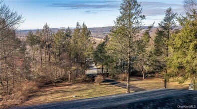 54 Brothers Rd in Poughquag, NY - Building Photo - Building Photo