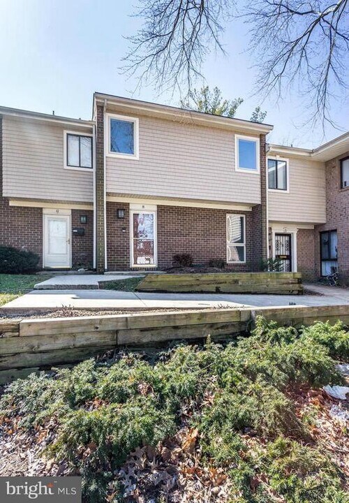8 Gentry Ct in Annapolis, MD - Foto de edificio