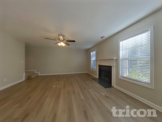 629 Amberwood Dr in Villa Rica, GA - Foto de edificio - Building Photo