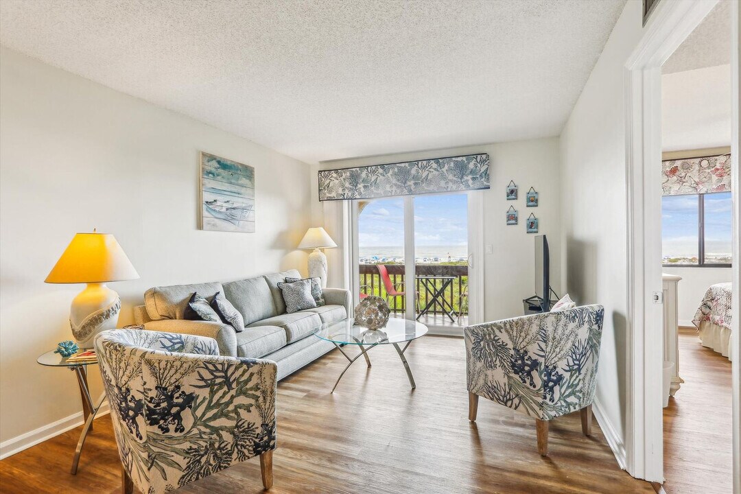 880 Jimmy Buffett Mem Hwy in St. Augustine, FL - Building Photo