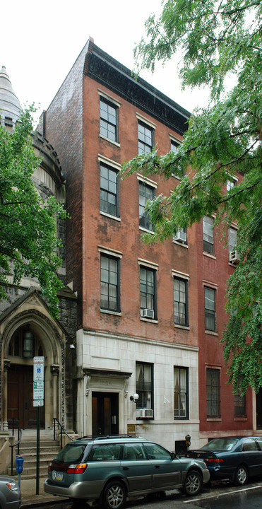 1806 Spruce St in Philadelphia, PA - Building Photo