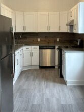 5704 S Kenwood Ave in Chicago, IL - Building Photo - Building Photo