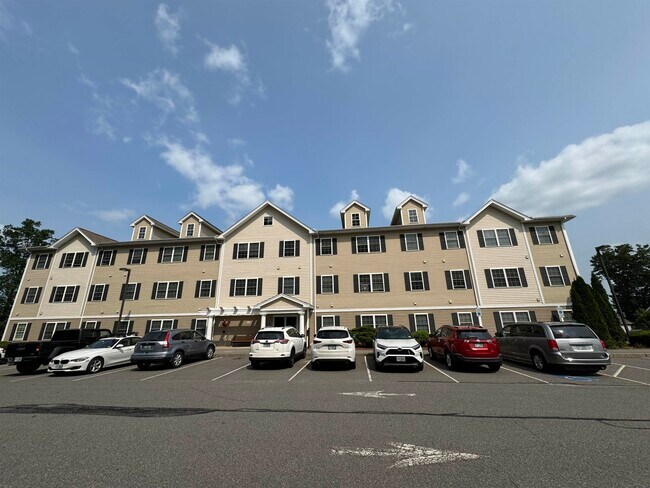 30 Sentinel Court in Manchester, NH - Building Photo - Building Photo