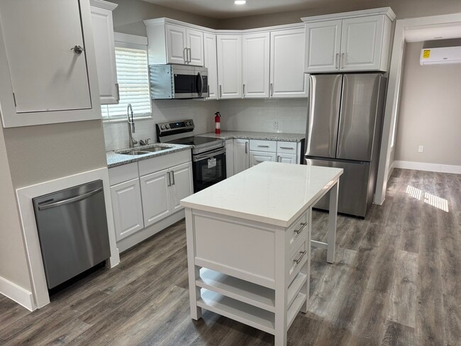 property at 313 N Llewellyn Ave