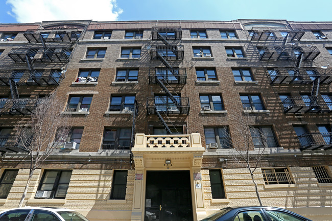 545 W 164th St in New York, NY - Building Photo - Building Photo