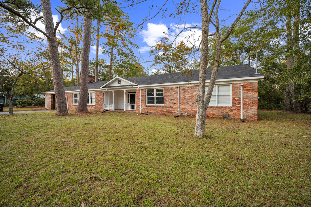 407 Hayne St in Walterboro, SC - Foto de edificio