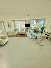 250 Sunny Isles Blvd, Unit # 3-1102 in Sunny Isles Beach, FL - Building Photo - Building Photo