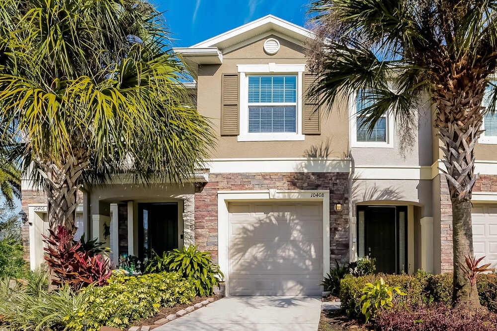 10408 Red Carpet Ct in Riverview, FL - Foto de edificio