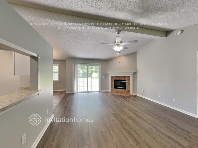 12015 Stacy Scott Ct in Jacksonville, FL - Foto de edificio - Building Photo