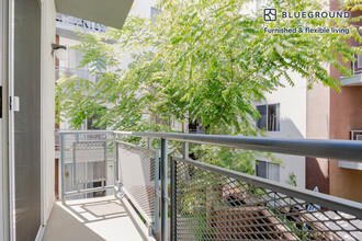 1443 N Fuller Ave, Unit FL2-ID1343 in Los Angeles, CA - Foto de edificio - Building Photo