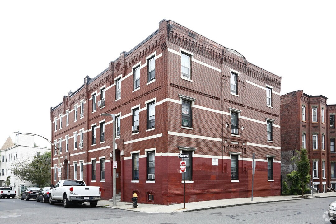 17 Burney St, Unit 3 in Boston, MA - Building Photo