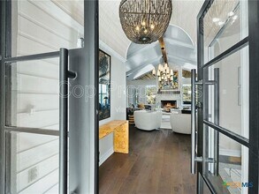 321 Village View Dr in Canyon Lake, TX - Building Photo - Building Photo