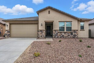 17151 W Oberlin Way in Surprise, AZ - Building Photo