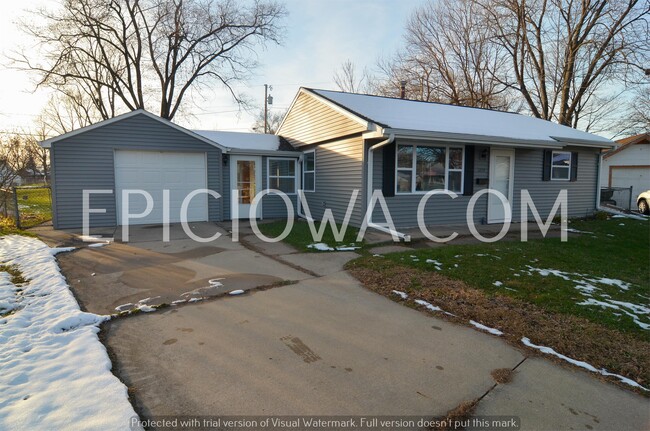 property at 1270 Houston Ct NE