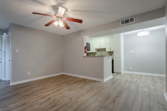 Landings At Northpoint in Houston, TX - Building Photo - Interior Photo