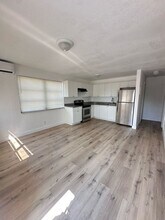 314 Phippen Waiters Rd-Unit -3 in Dania Beach, FL - Building Photo - Building Photo