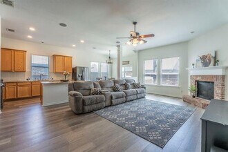 1404 Kittyhawk Dr in Little Elm, TX - Building Photo - Building Photo