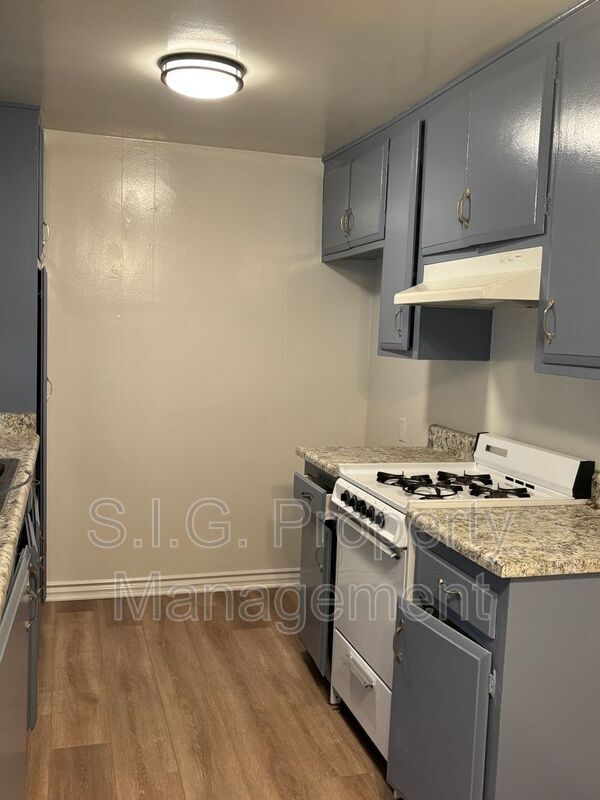 property at 2504 N Naomi St
