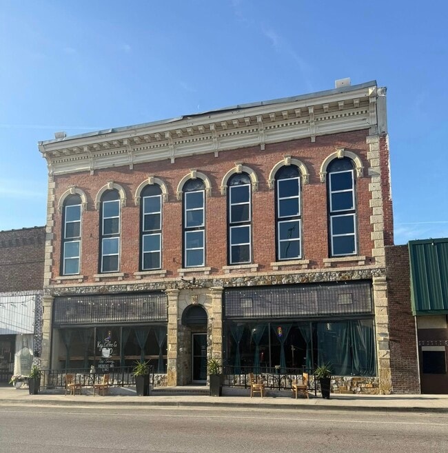 117 W 2nd St, Unit Lyric Loft Apt C