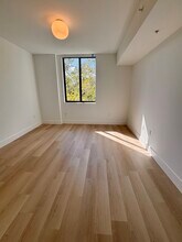 2596 NE 182nd Ter, Unit A2 in North Miami Beach, FL - Foto de edificio - Building Photo