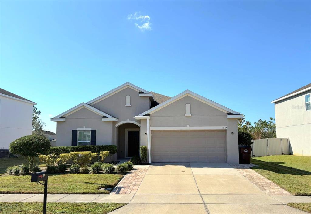 3947 Wind Dancer Cir in St. Cloud, FL - Building Photo