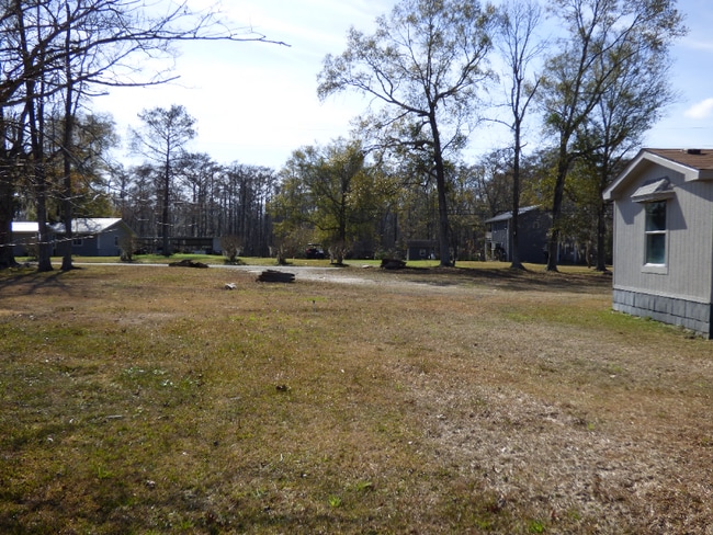 544 Allie Payne Rd in Orange, TX - Building Photo - Building Photo