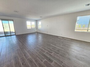 17236 W Via Dona Rd in Surprise, AZ - Building Photo - Building Photo