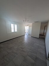 5004 Royal Dr in El Paso, TX - Foto de edificio - Building Photo