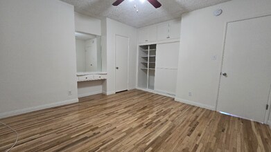 4706 Vantage Ave in Los Angeles, CA - Building Photo - Building Photo