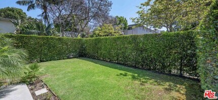 1149 N Poinsettia Pl in West Hollywood, CA - Building Photo - Building Photo