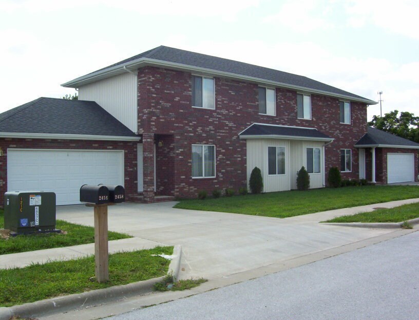 2404-3288 W Deerfield St in Springfield, MO - Building Photo
