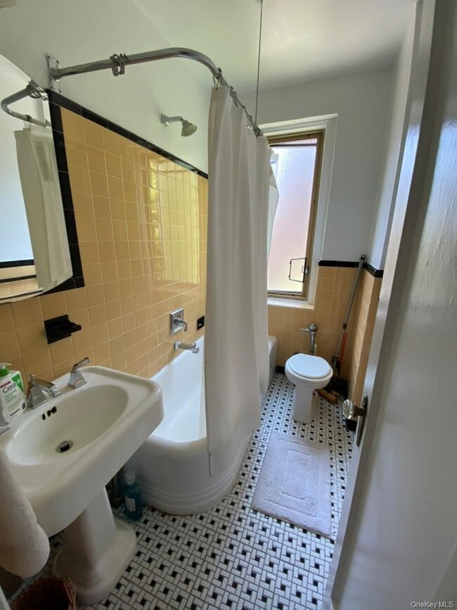 57 Park Terrace W in New York, NY - Building Photo - Building Photo