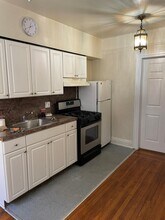 42-03 204th St in Queens, NY - Building Photo - Building Photo