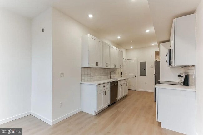 6116 E Wister St in Philadelphia, PA - Building Photo - Building Photo