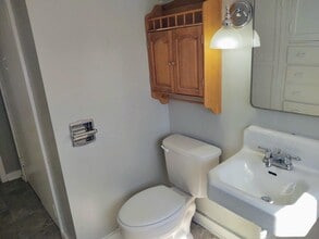 159 E 100 S in Kanab, UT - Building Photo - Building Photo