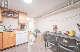 65 Spadina Rd in Toronto, ON - Building Photo - Building Photo