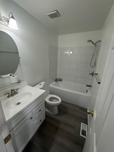 213 Whitewater Dr in Newport News, VA - Building Photo - Building Photo
