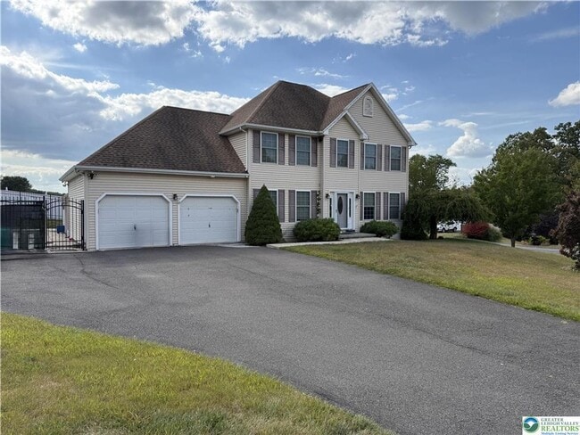 114 Kestrel Rd in Mountain Top, PA - Building Photo - Building Photo