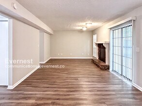 4732 Old Highgate Entry in Stone Mountain, GA - Building Photo - Building Photo