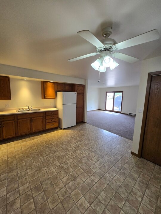 1324 W Main St, Unit 2 in Merrill, WI - Building Photo